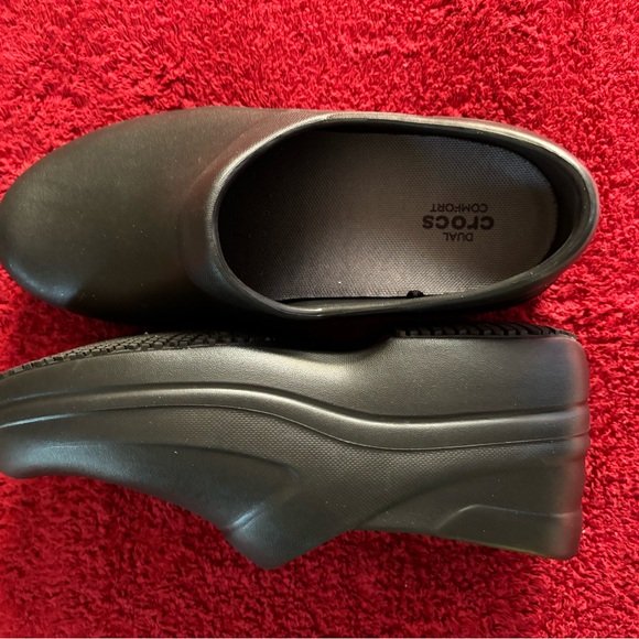 Crocs At Work - Picture 5 of 12